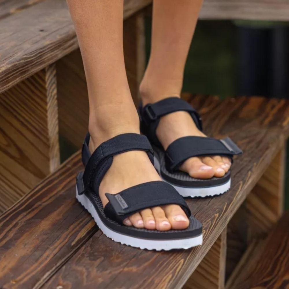 Columbia Via Black/White Sandals Womens Size 10 Hook And Loop Design